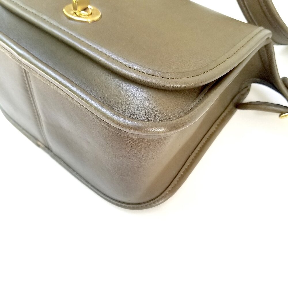 Vintage Coach Legacy Small Flap Bag Olive Green #9965 - Picture 7 of 12